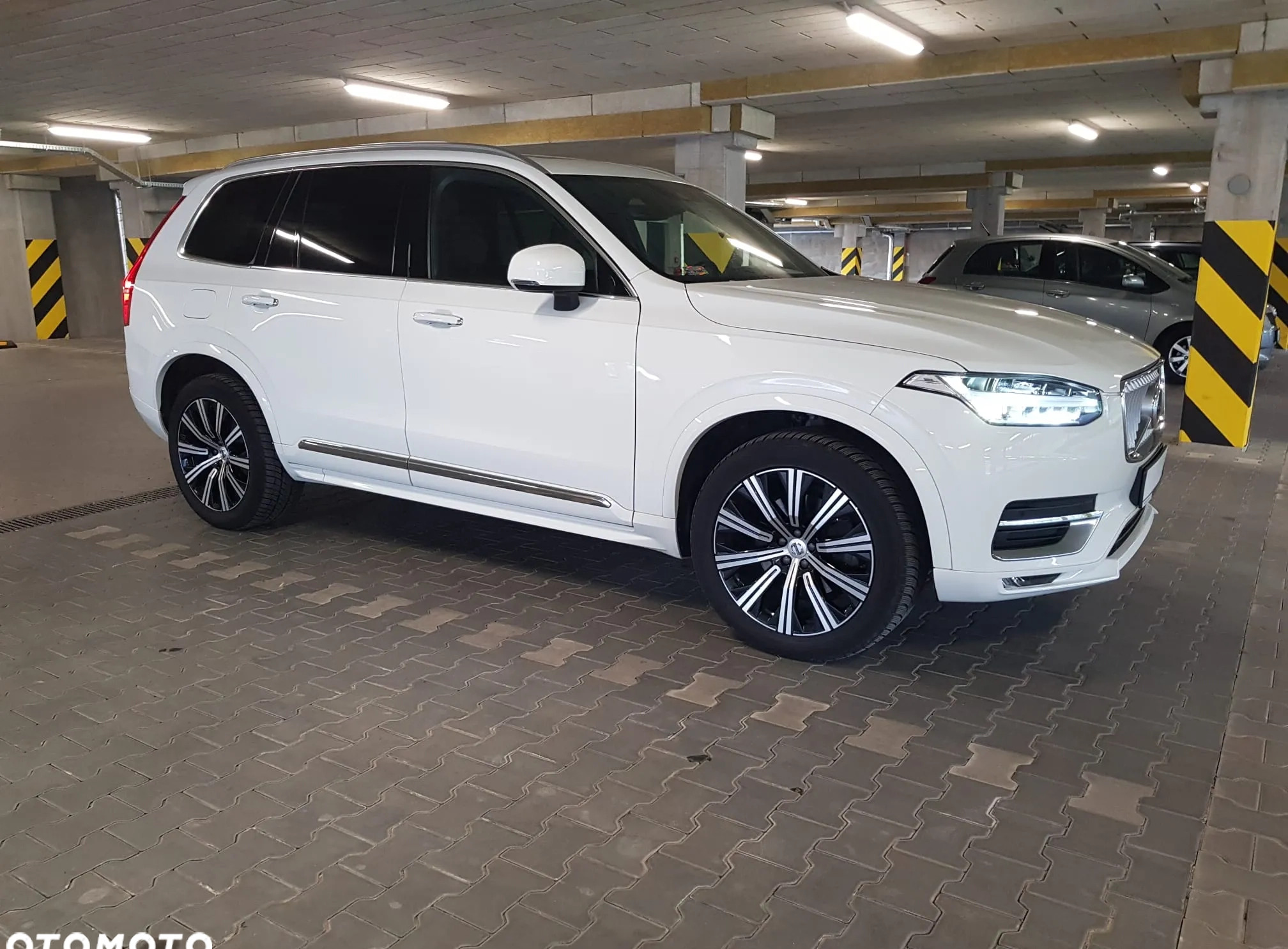 Volvo XC 90 cena 233000 przebieg: 76000, rok produkcji 2021 z Warszawa małe 407